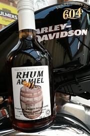 Cliquez sur l’image pour voir les détails du produit :Rhum Miel 70cl