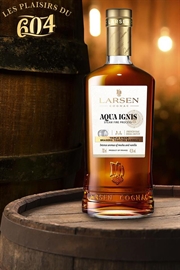 Cliquez sur l’image pour voir les détails du produit :Cognac Larsen Aqua Ignis 70cl