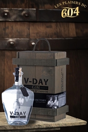 Cliquez sur l’image pour voir les détails du produit :V-Day Gin 70cl Coffret